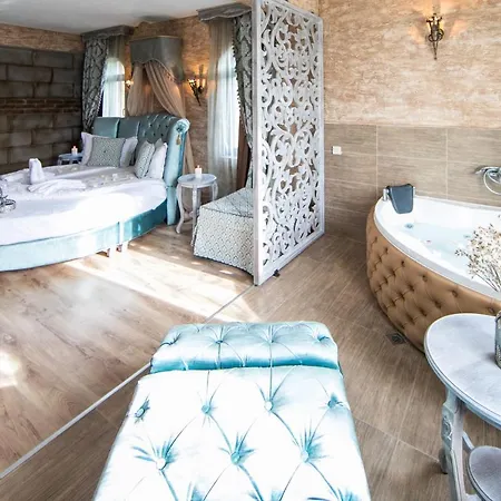 Oda ve Kahvaltı Valentina Castle 4*