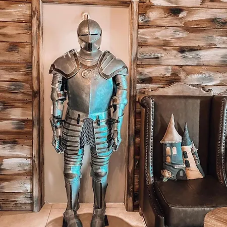 Nocleg ze śniadaniem Valentina Castle 4*