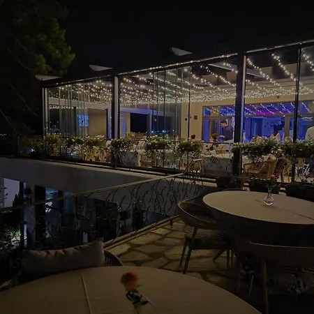 Valentina Castle Alojamento de Acomodação e Pequeno-almoço 4*