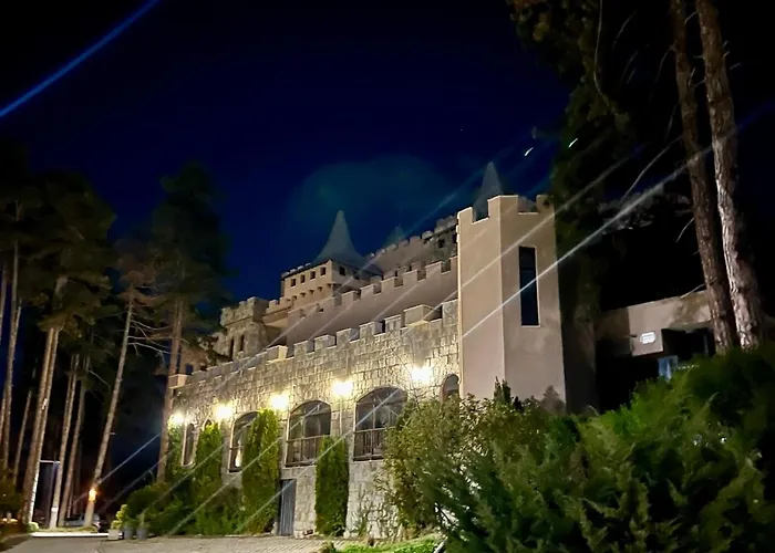 Valentina Castle Bed & Breakfast 4*